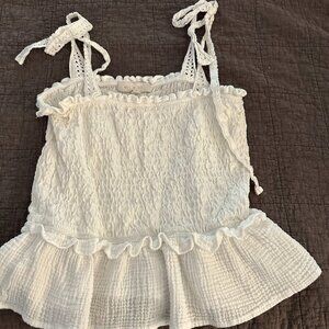 Eri + Ali White Top Size Medium